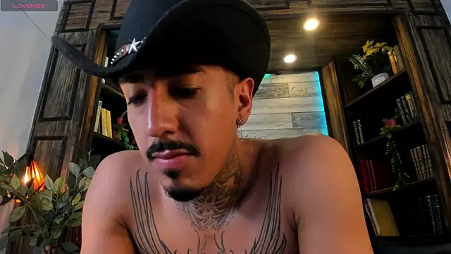 Donovan_Desmond webcam