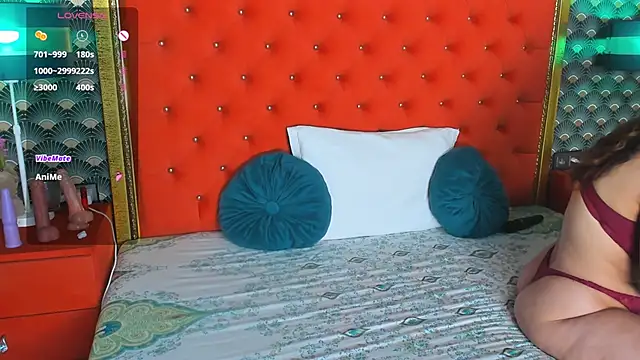 VallerieJones webcam