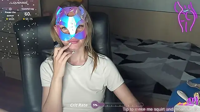 CelineReyys live cam on StripChat