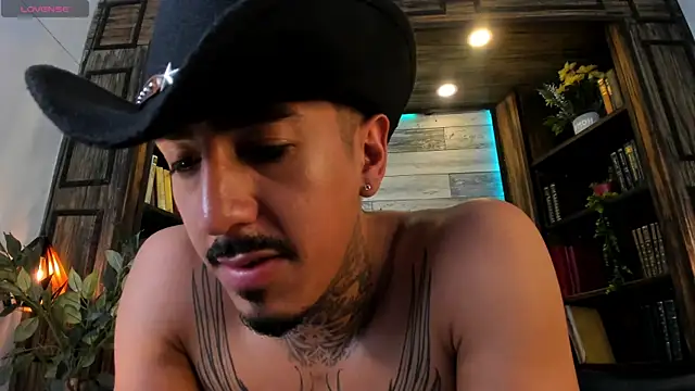 Donovan_Desmond webcam