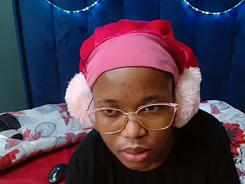 HotCreamyTea webcam