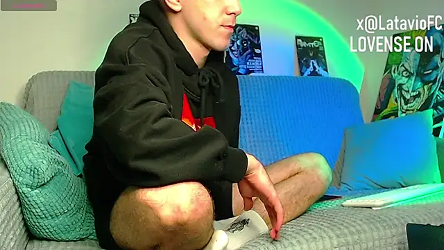 Midnighter_ webcam