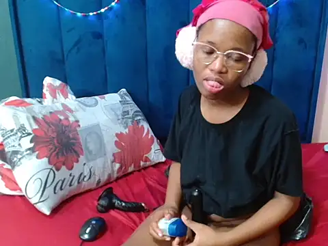 HotCreamyTea webcam