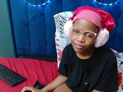 HotCreamyTea webcam