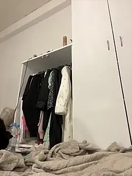 KrisMagnoly webcam
