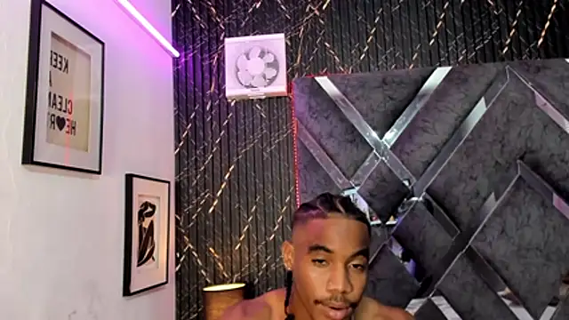 axel_silva4 live cam on StripChat