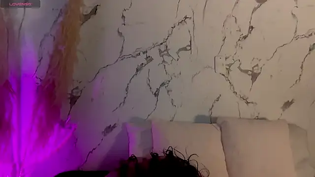 MarcellaGriffin webcam