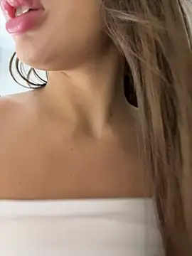 LillyNatty18 webcam