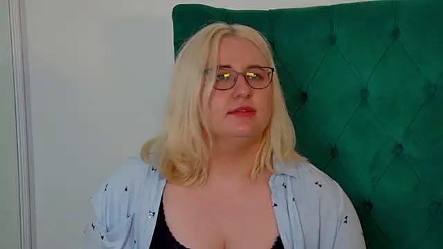 LioraArdyn webcam