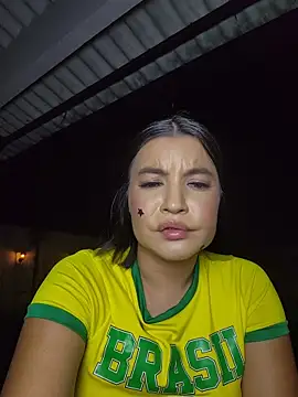 Pretty_Julieta webcam