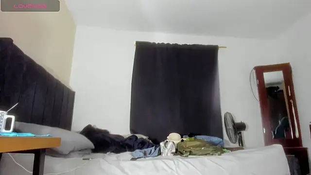Zuan_zuan777 webcam