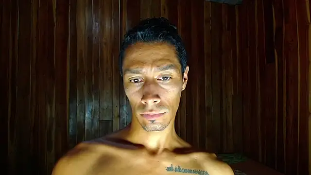 MissColombian webcam
