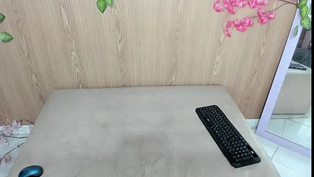 jenelotizz06 webcam