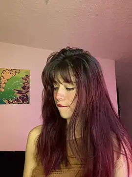 SuzzyyM webcam