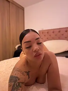 JennLeMoka webcam
