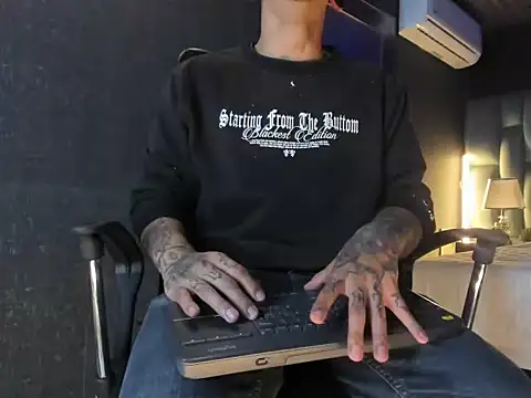 kaletattoo webcam