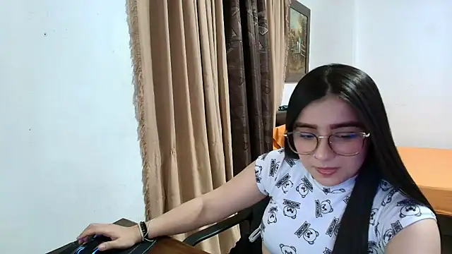 Charlotte_Richardson webcam