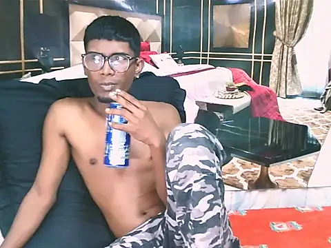 IndianThuggin webcam