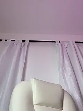 Mia_rivers__ webcam