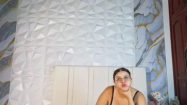 zully_fox webcam