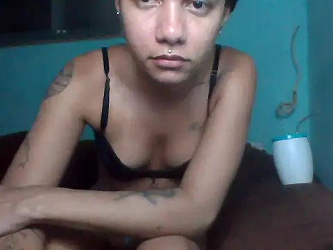 Nicolledelicia69 webcam