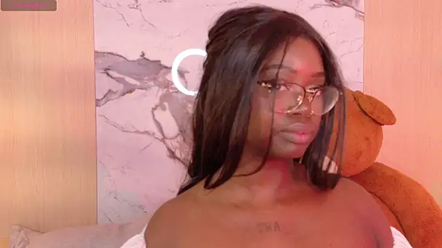 EmiilyLovex webcam