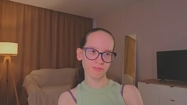 BettyBrowni webcam