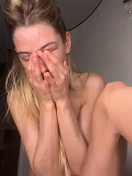 Bellalolahot live sex cam
