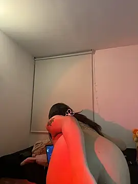 kitty_yukimura (F teen) - Suck Tits