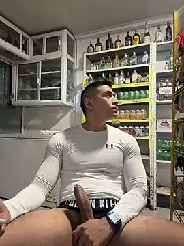 oliverwest04 (M young) - BIG VIBRATIONS FOR GREAT CUM🍆💦💦🫨😈