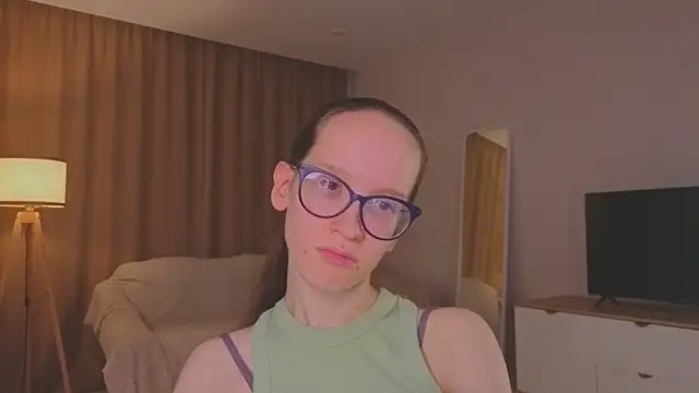 BettyBrowni webcam