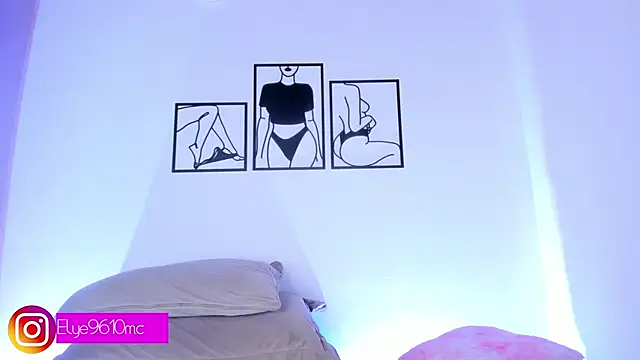 ellie_mcdonald webcam