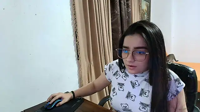 Charlotte_Richardson webcam