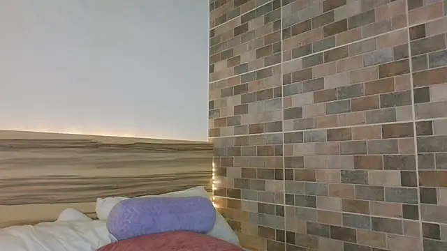 luna_valen webcam