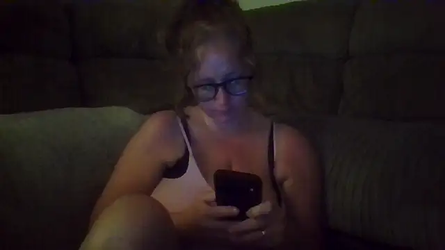 Anna-Curvy-xx webcam