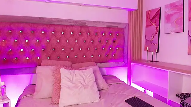 ZairaFoox webcam