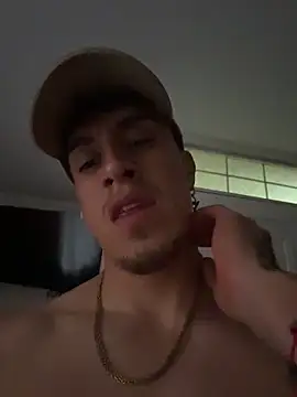 strongboy_ webcam