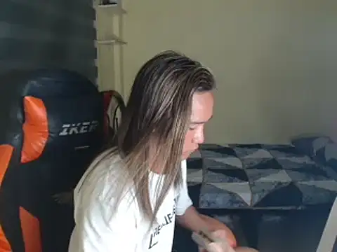 ashelyxyn69xx webcam