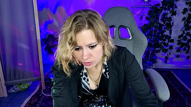 Kumiho_7777 webcam