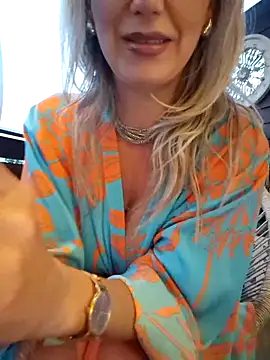 CelynaRoss live sex cam