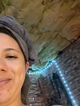 Liltildeman_moon webcam