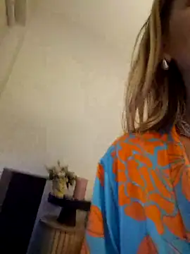 CelynaRoss webcam