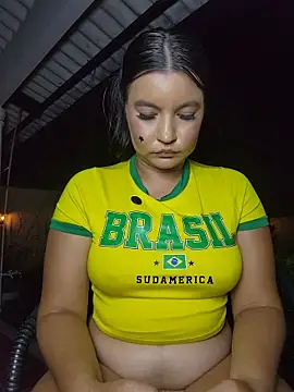 Pretty_Julieta webcam