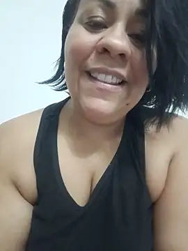 Veronica_missbigg live cam on StripChat