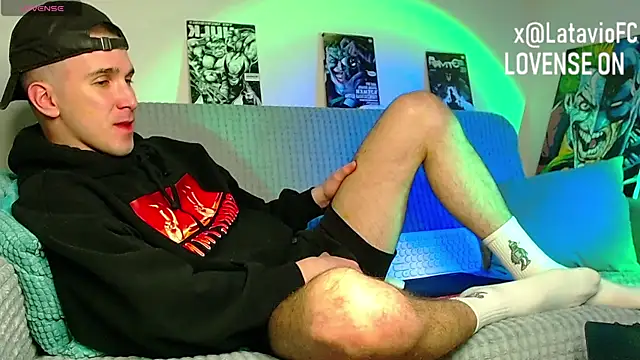 Midnighter_ webcam