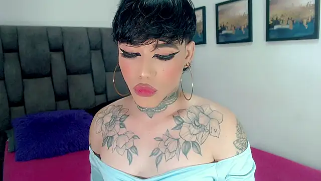 little_star_porn live cam on StripChat