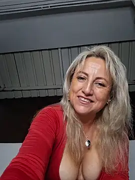 almaluna7 webcam