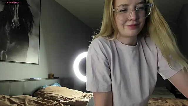OnePunchGirl webcam