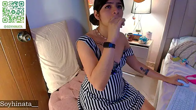 Soyhinata_ webcam