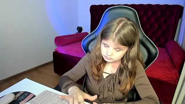 ChloeHalses webcam